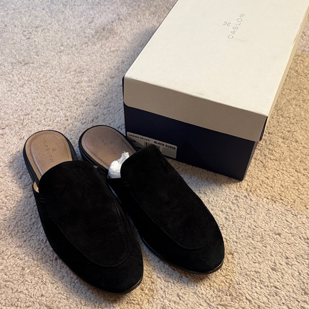 Caslon Women's Black Suede Slip-On Loafers